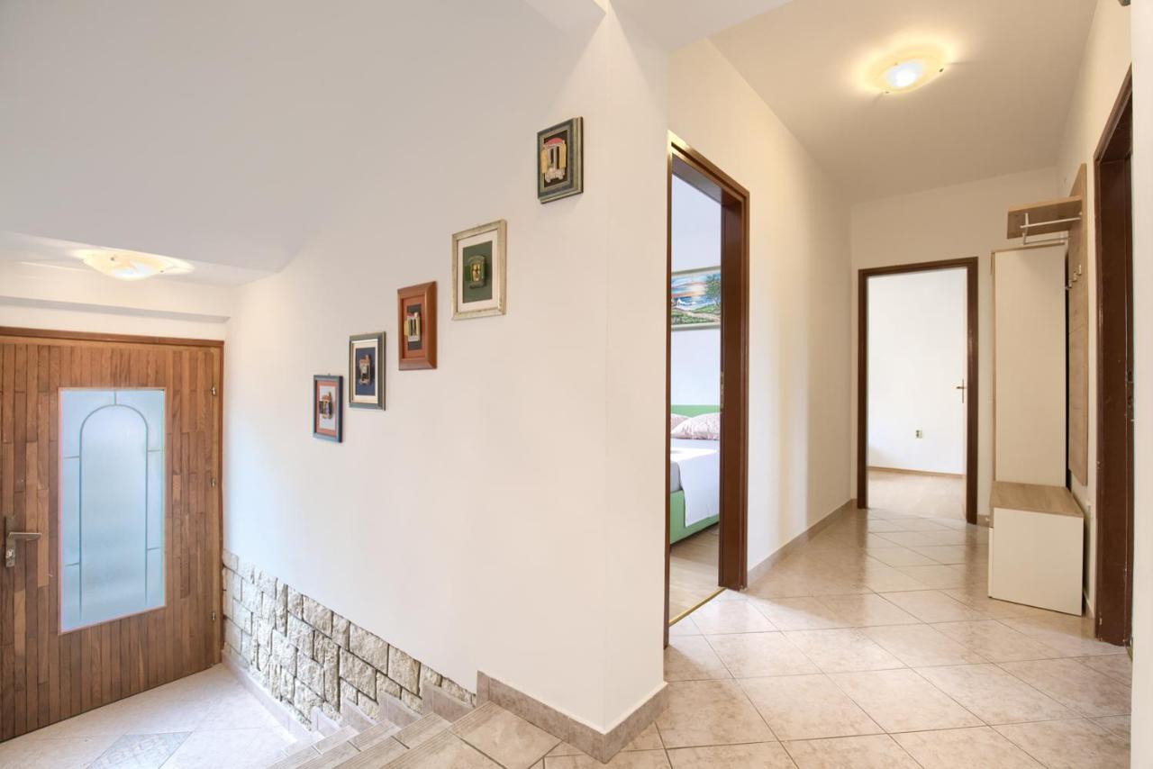 Apartman Andi Apartamento Pula Exterior foto